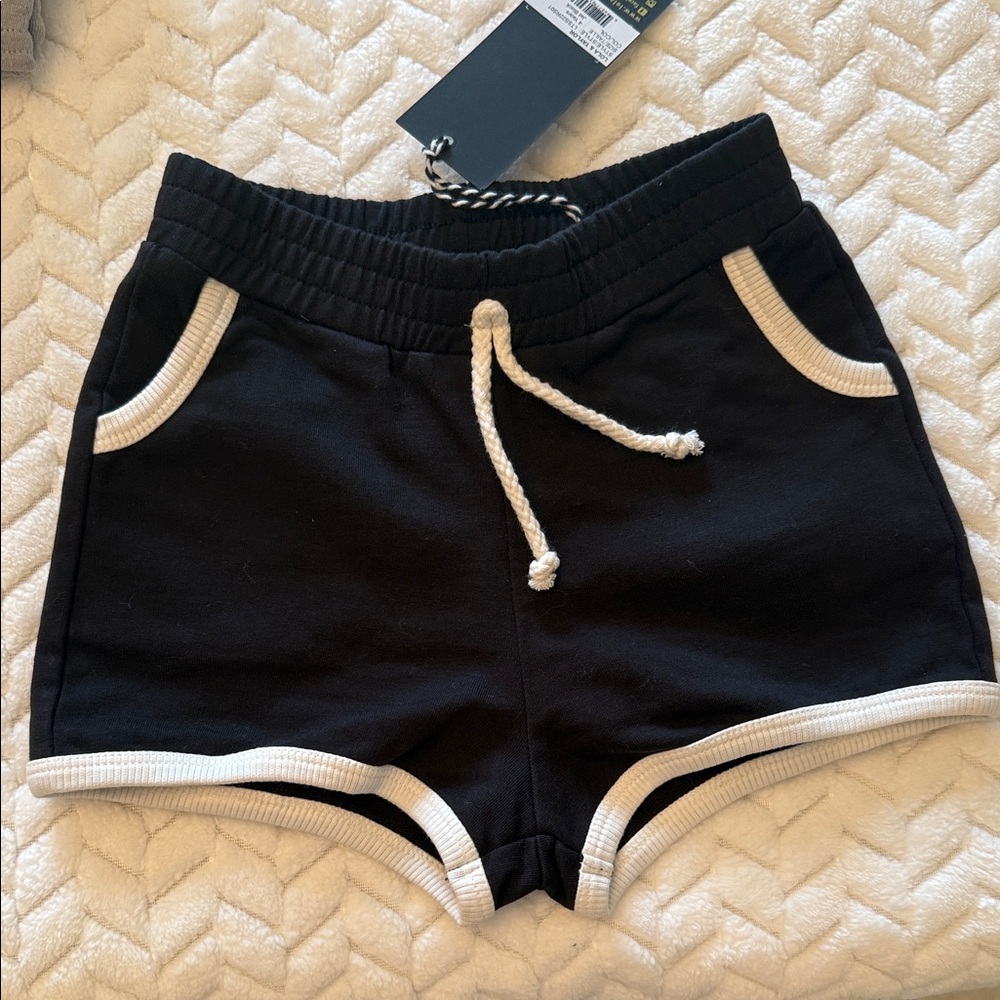 Lola and Taylor girls size 4 shorts Black and White Drawstring Shorts